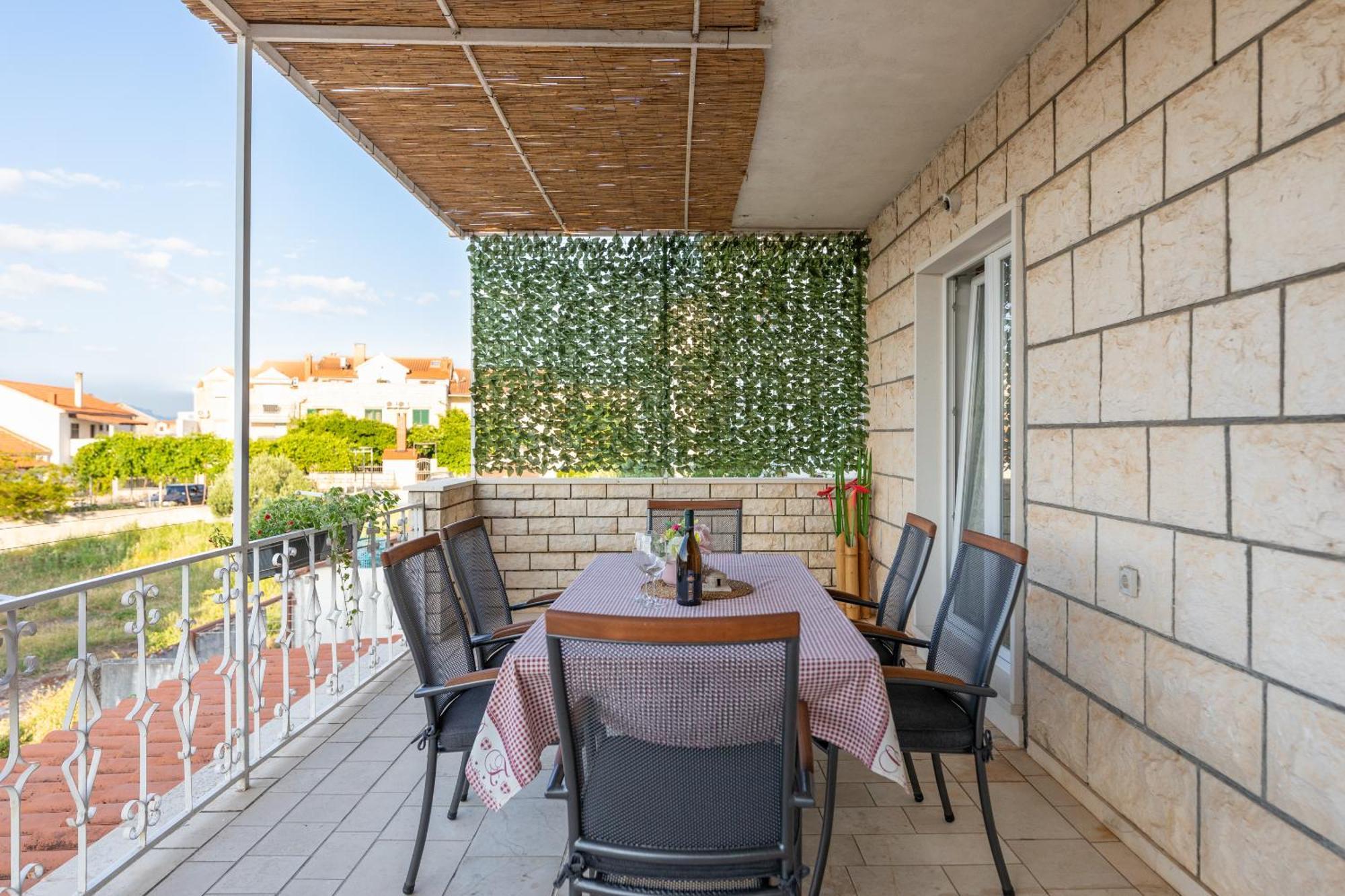 Apartments Martic Supetar Exterior foto