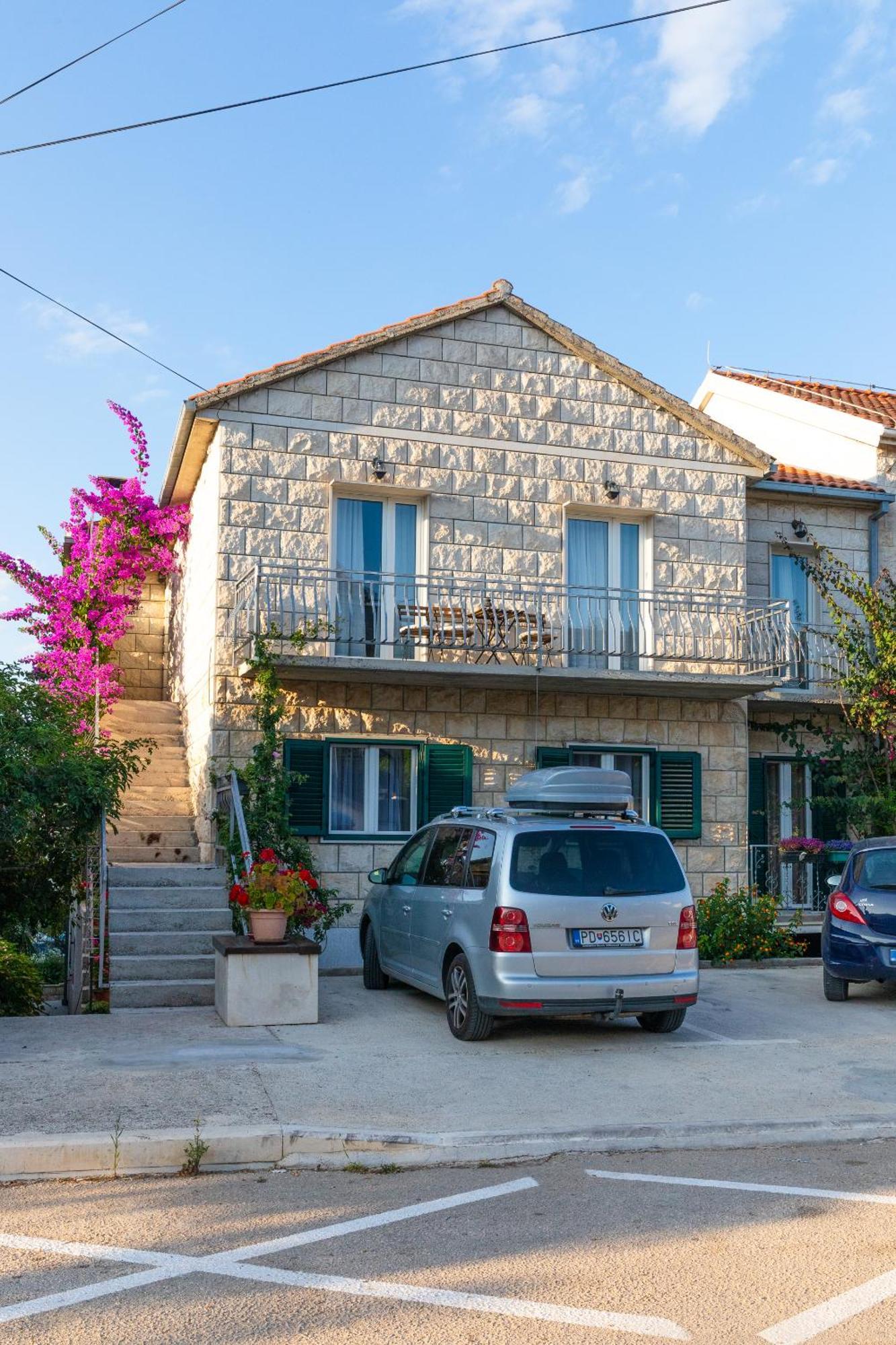 Apartments Martic Supetar Exterior foto
